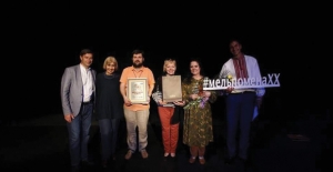 Bakırköy Belediye Tiyatroları Ukrayna’dan Onur Ödülüyle Döndü