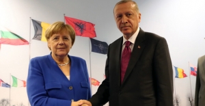 Cumhurbaşkanı Erdoğan Merkel İle Görüştü