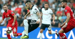 Beşiktaş Vodafone Park'ta Yıkıldı