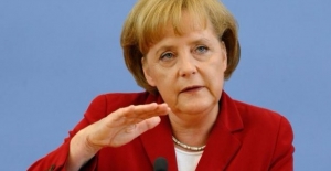 Merkel: Türkiye'nin Ekonomik İstikrarsızlığı Kimsenin Yararına Olmaz