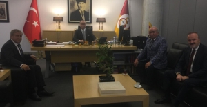 CHP Genel Başkan Yardımcısı Kaya'dan Galatasaray Kulübüne Ziyaret
