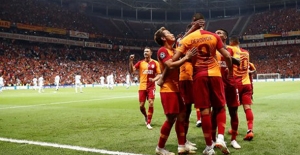 Galatasaray Devler Arenası’na 3 Puanla Başladı
