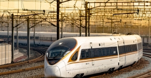 Çin Dünyanın İlk 350 Km/Saat Hızla Giden Otomatik Trenini Geliştiriyor