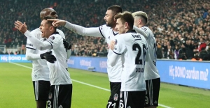 Beşiktaş, Bursaspor'u Burak'ın Golleriyle Devirdi