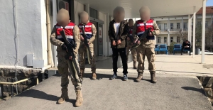 İzmir'in Torbalı İlçesinde Terör Operasyonu: 1 Terörist Yakalandı