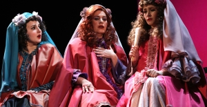 İBB Şehir Tiyatroları Mart Ayında 2’si Yeni, 35 Oyunla Seyirciyle Buluşuyor