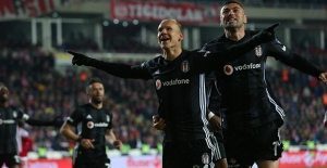 Beşiktaş Takibi Bırakmıyor