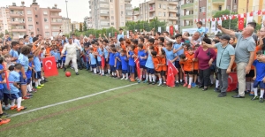 Çukurova'da Geleceğin Futbolcuları Yetişiyor