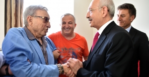 Kılıçdaroğlu, Usta Sanatçı Haldun Dormen'i Ziyaret Etti