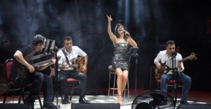 Funda Arar’dan Zafer Bayramına Özel Konser