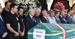 Kılıçdaroğlu, Eski BAĞ-KUR Genel Müdür Yardımcısı Hasan Eney'in Cenaze Törenine Katıldı