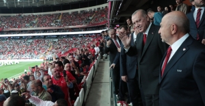 Cumhurbaşkanı Erdoğan, Türkiye-Andorra Millî Maçını İzledi