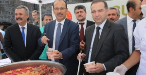 Cumhurbaşkanlığı Diyarbakır’da Aşure Dağıttı