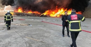 Kırıkkale'de Geri Dönüşüm Fabrikasında Yangın