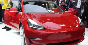 Tesla, Çin’de Üretmeye Başladığı Model 3’ü 50 Bin Dolardan Satıyor