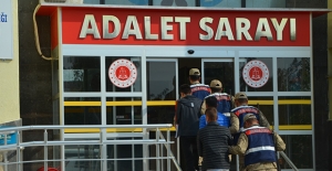 Diyarbakır'da Hırsızlık Suçundan Aranan Şahıslar Yakalandı