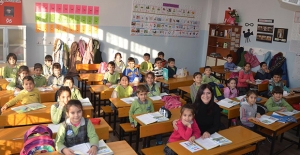Kuşadası Belediyesi’nden Sömestr Tatili Öncesi İlkokullara Ziyaret