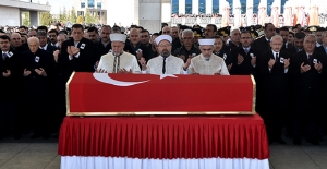 Kılıçdaroğlu, Şehit Uzman Onbaşı Halil Çankaya’nın Cenaze Törenine Katıldı