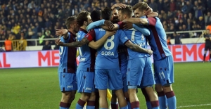 Trabzonspor Erteleme Maçında BTC Türk Yeni Malatyaspor'u 3-1 Mağlup Etti