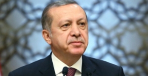 Cumhurbaşkanı Erdoğan’dan Evlerin Balkonundan “İstiklal Marşı” Okuma Çağrısı