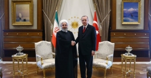 Cumhurbaşkanı Erdoğan, İran Cumhurbaşkanı Ruhani İle Telefonda Görüştü