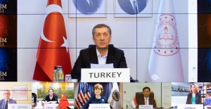 Bakan Selçuk, Türkiye'nin Kovid-19 Tecrübelerini G20 Ülkelerine Anlattı
