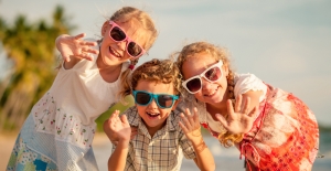 Çocukların Göz Sağlığını Bozan 5 Yaz Tehlikesi!