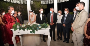 Çukurova Belediye Başkanı Çetin, Kızı Melike’nin Nikahını Kıydı