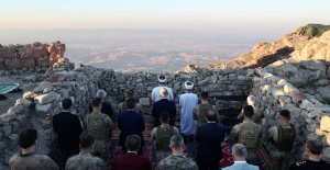 Cumhurbaşkanı Erdoğan Cudi Dağı‘Ndaki Nuh Peygamber Üs Bölgesinde Bulunan Bakan Soylu İle Telefonla Görüşerek Askerlerin Bayramını Kutladı