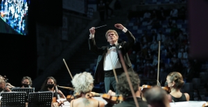 Cemal Reşit Rey Senfoni Orkestrası Müzikseverleri İspanya’ya Müzikal Yolculuğa Çıkardı
