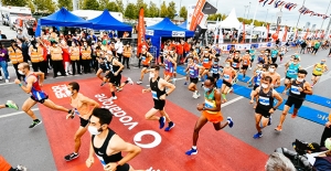 Vodafone 15. İstanbul Yarı Maratonu Koşuldu