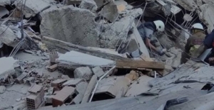 AFAD: İzmir'de Meydana Gelen Depremde İlk Belirlemelere Göre 4 Kişi Hayatını Kaybetti