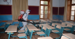 Kuşadası’nda Okullar İlk Ders Zili Öncesi Dezenfekte Edildi