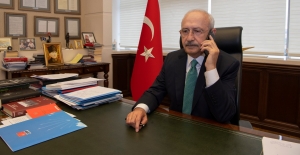 CHP Genel Başkanı Kılıçdaroğlu'ndan, Gelecek Partisi Genel Başkanı Davutoğlu'na Geçmiş Olsun Telefonu