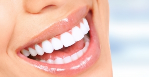 Diş İmplantları Sizin İçin Uygun Mu?