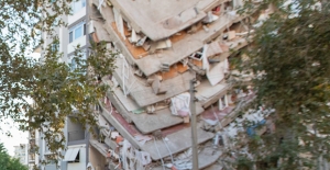 İzmir'deki Depremde Can Kaybı 64'e Yükseldi