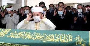 Kılıçdaroğlu, Aylin Nazlıaka'nın Babası Mehmet Kenan Coşkunoğlu'nun Cenaze Törenine Katıldı