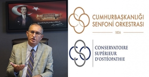 CHP’li Sertel, Cumhurbaşkanlığı Senfoni Orkestrası’nın Yeni Logosunu Meclis’e Taşıdı