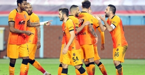 Galatasaray, Trabzonspor Deplasmanından 3 Puan İle Dönüyor