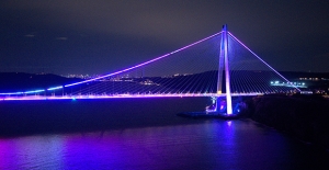 Köprüler Epilepsi İçin Mor Işıkla Aydınlandı