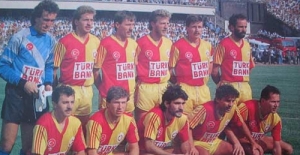 Galatasaray'ın Eski Futbolcusu Erhan Önal Hayatını Kaybetti