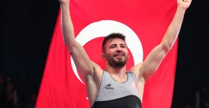 Süleyman Atlı, Avrupa Güreş Şampiyonası'nda Altın Madalya Kazandı