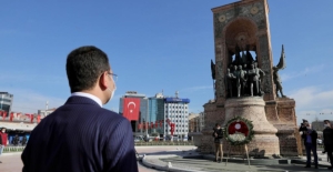 İmamoğlu, 23 Nisan’ın 101’nci Yıldönümünde Taksim’deydi