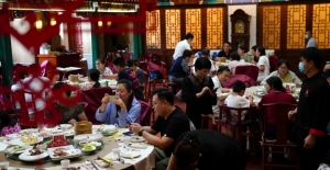 Çin’de Yemek İsraf Edenler Ve Aşırı Gıda Tüketimini Teşvik Edenlere Ceza Verilecek