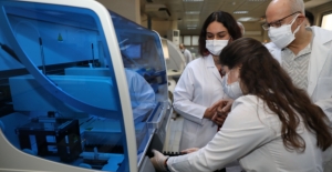 İki Doz Çin Aşısı (Coronavac) Uygulanan Sağlık Çalışanlarının Antikoru Yüzde 98.2 Tespit Edildi