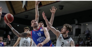 ING Basketbol Süper Ligi'nde Anadolu Efes Finalde