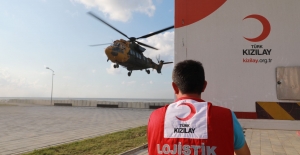 Ulaşılamayan Köylere Yardımlar Helikopterlerle Taşınıyor
