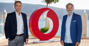 Vodafone’un Türkiye Ekonomisine Katkısı 15 Yılda 334 Milyar Tl’ye Ulaştı