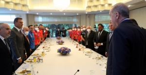 Cumhurbaşkanı Erdoğan, Avrupa Şampiyonu Olan Ampute Futbol Millî Takımı’nı Kabul Etti