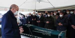 Cumhurbaşkanı Erdoğan, İş İnsanı Ahmet Gür’ün Cenaze Namazına Katıldı